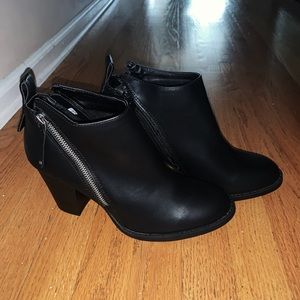 NEW American Eagle Black Booties